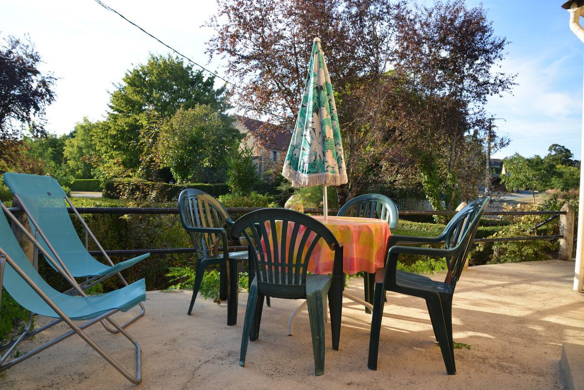 Les buis : location vacances 4 personnes Les Buis Appartement meublé en location saisonnière en Dordogne Périgord